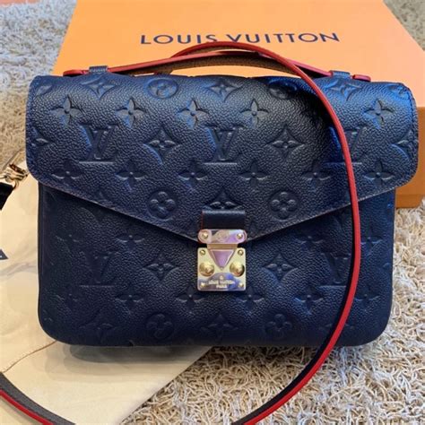 louis vuitton metis price|louis vuitton pochette metis navy.